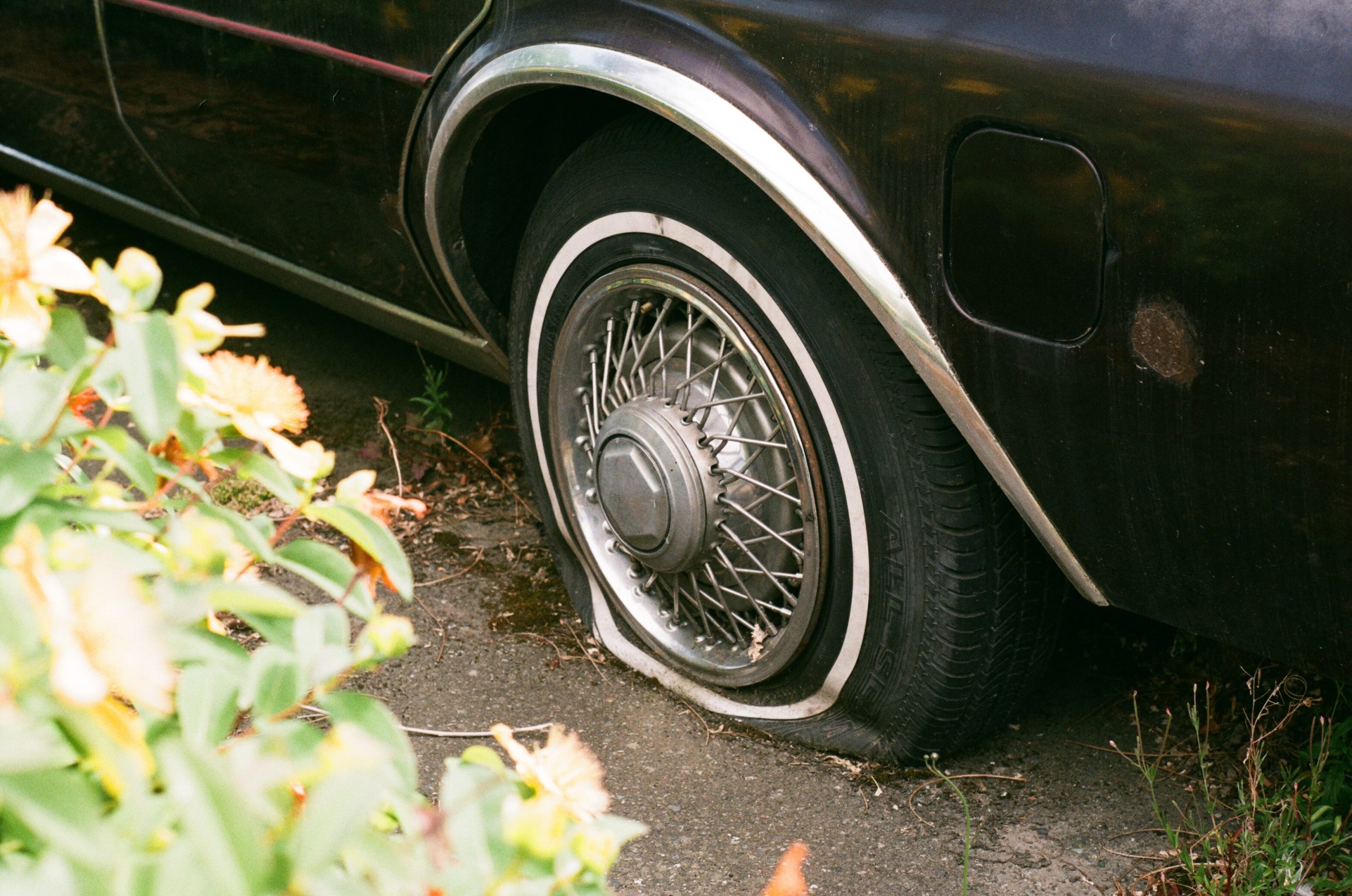 Que hacer con un auto parado mucho tiempo [consejos de mantenimiento]